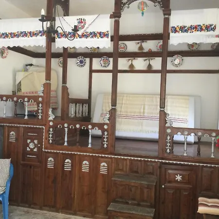 펜션 Traditional House *